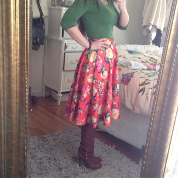 ASOS floral print circle skirt in scuba material - Picture 6 of 6